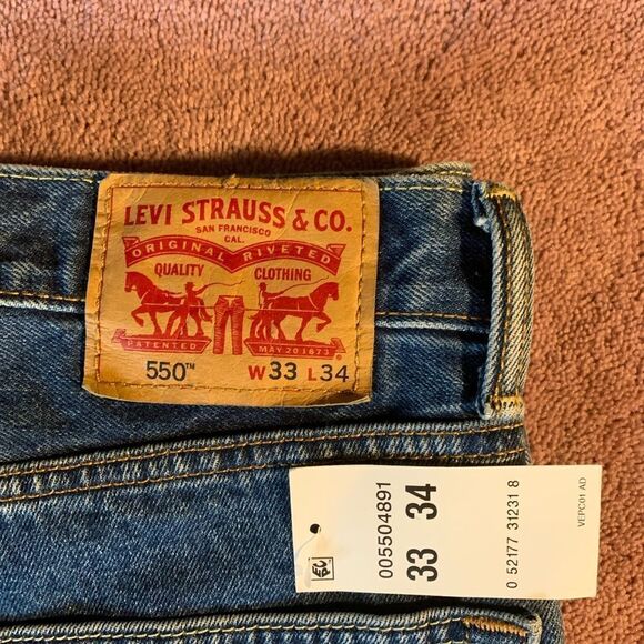 550 Levi Jeans - Picture 2 of 5